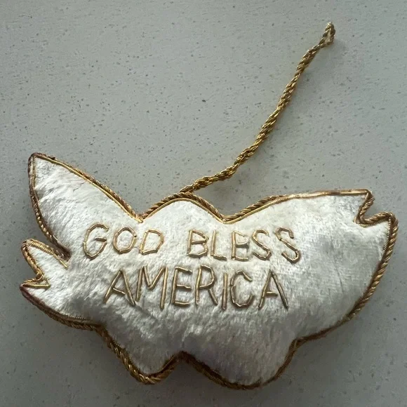 Elegant Red and Gold Ornament - Picture 4 of 4